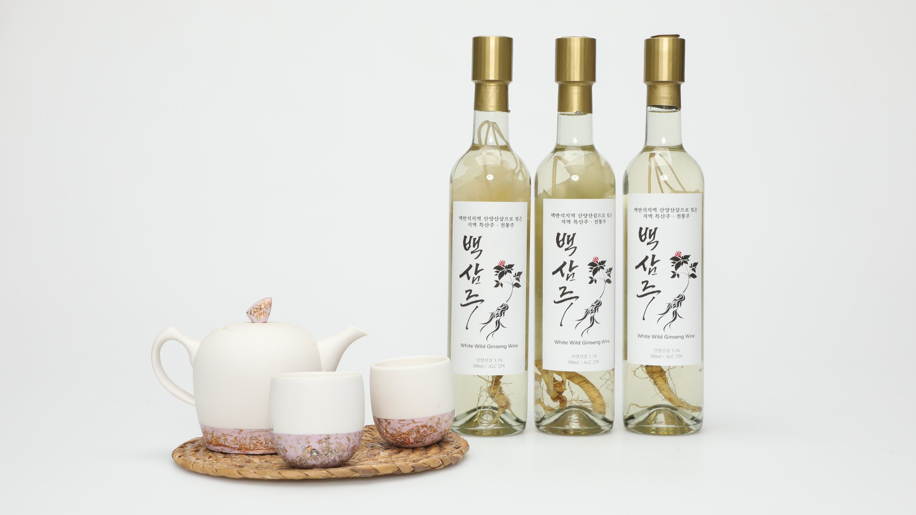 맥반석 지대의 산양산삼을 그대로 빚은 전통주, 백삼주