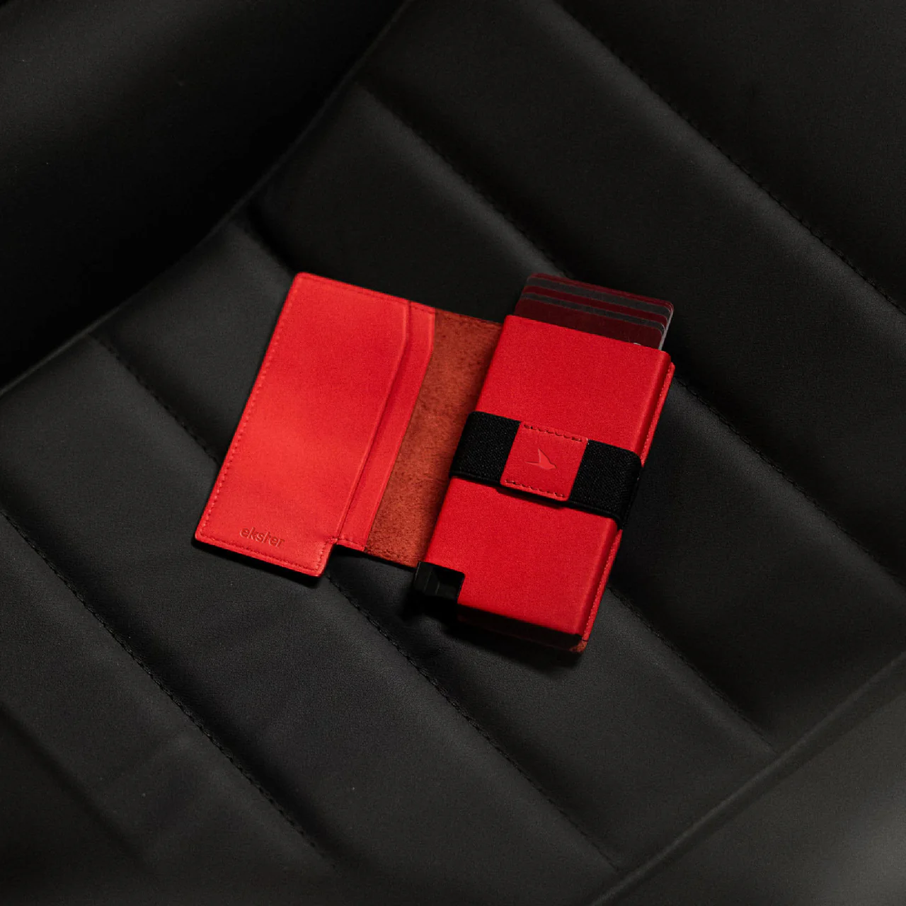 Wallet_Pro_-_Flared_Red_Infograph_08_853f5663-29c6-439c-9b3a-dcd15336161d.png